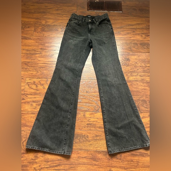 Express pre- owned Classic Black Straight Leg Women Jeans - Picture 1 of 4